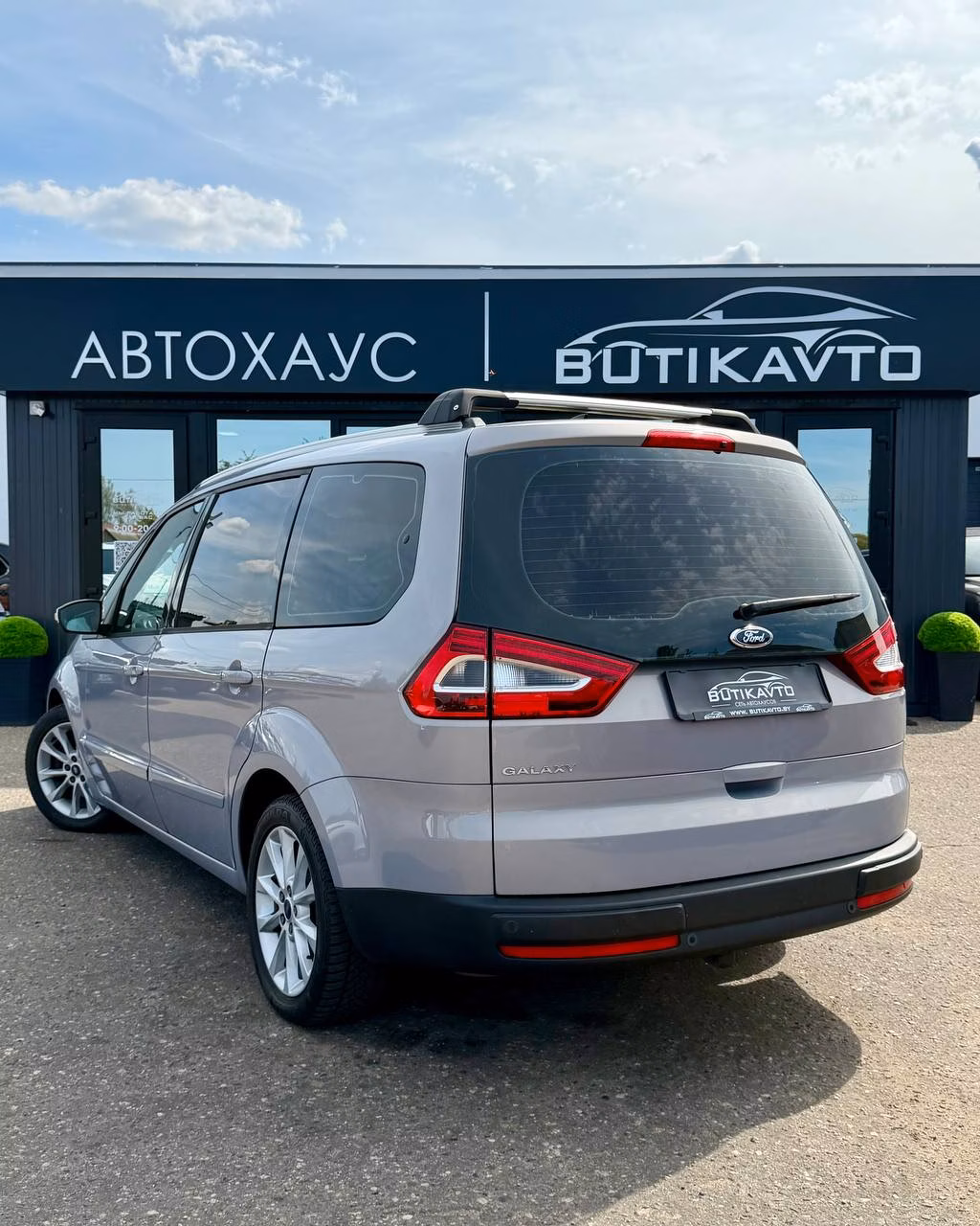 Ford Galaxy фото 5