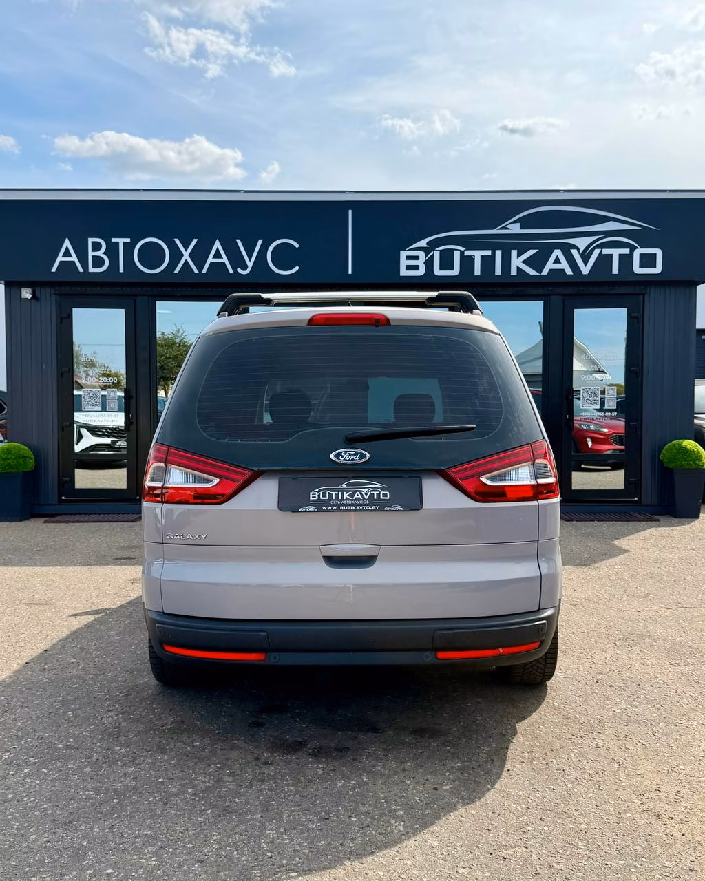 Ford Galaxy фото 6