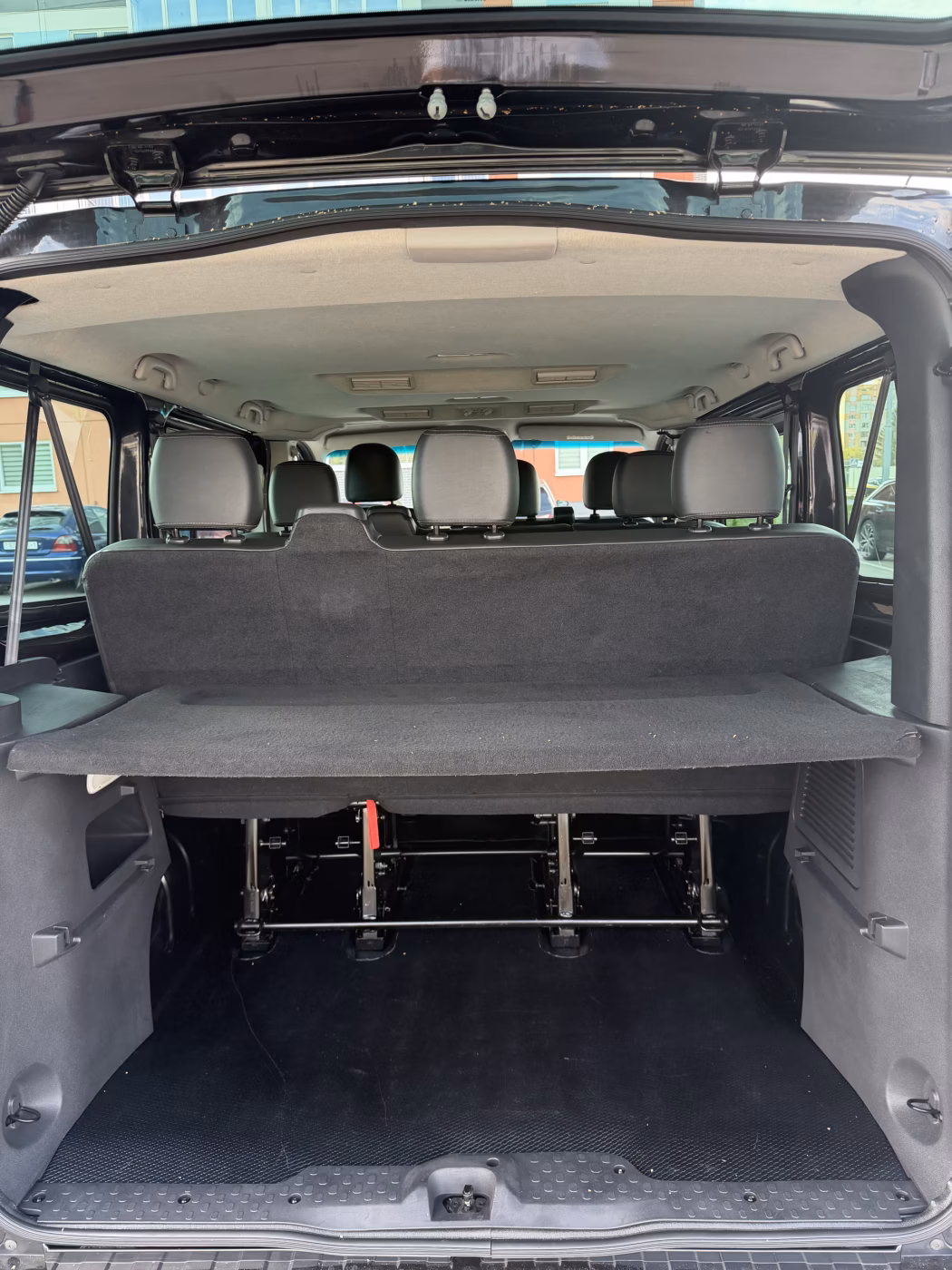 Opel Vivaro фото 13