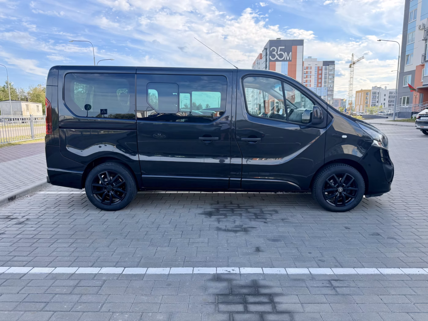 Opel Vivaro фото 7