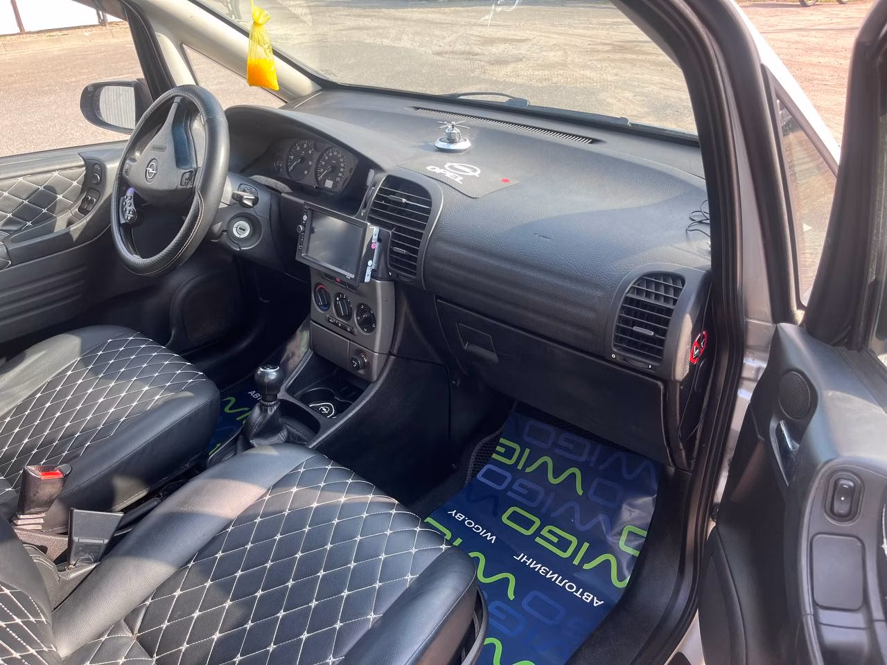 Opel Zafira фото 13