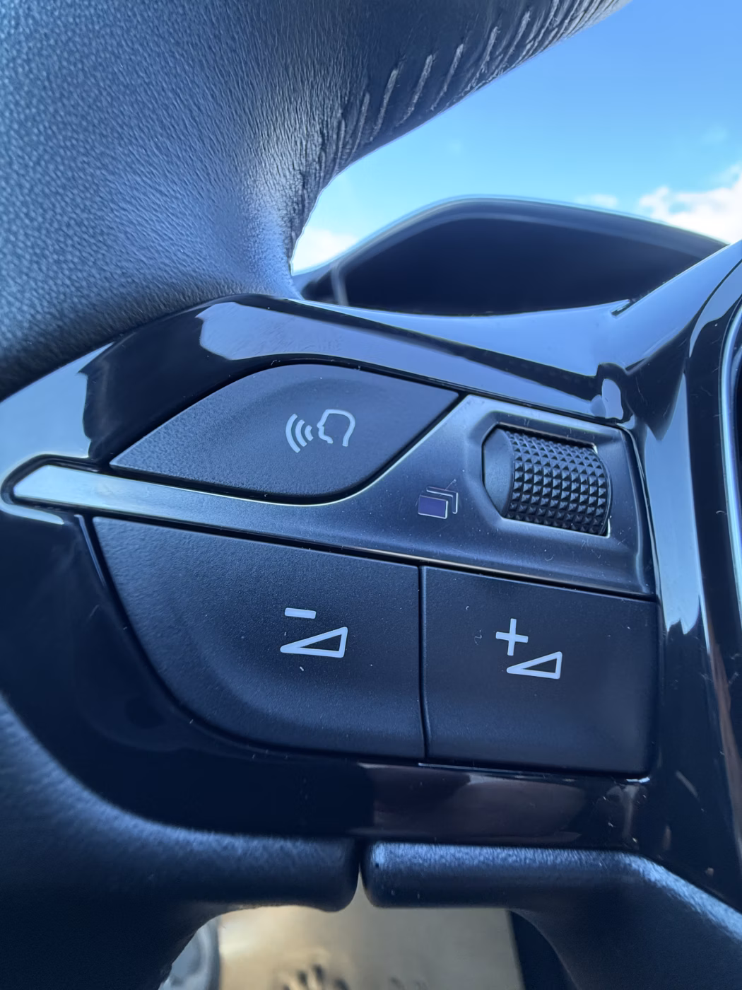 Peugeot 3008 фото 11