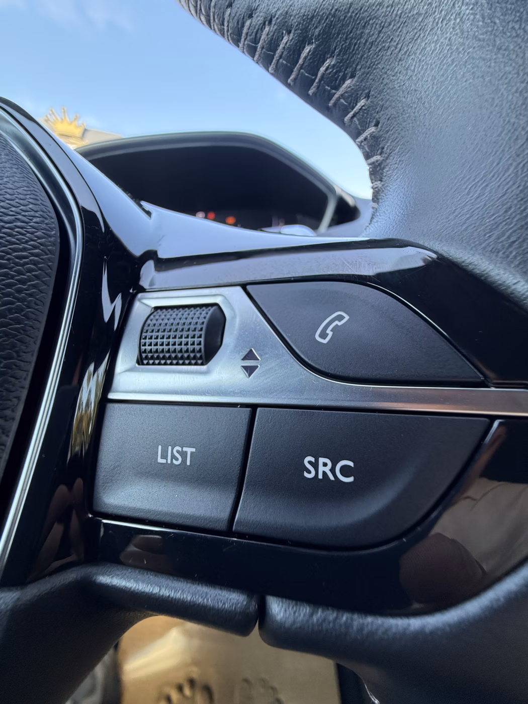 Peugeot 3008 фото 10