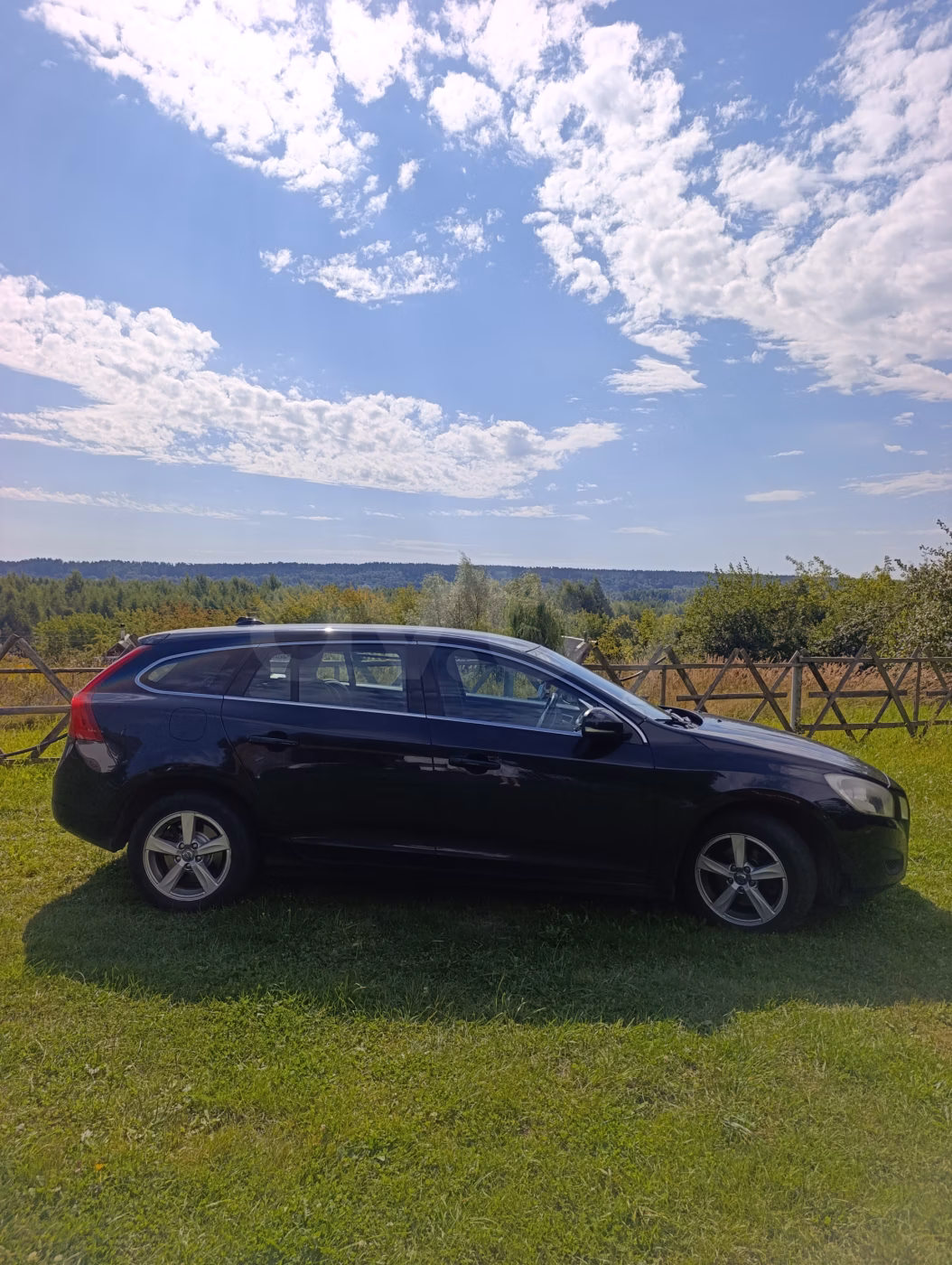 Volvo V60 фото 2