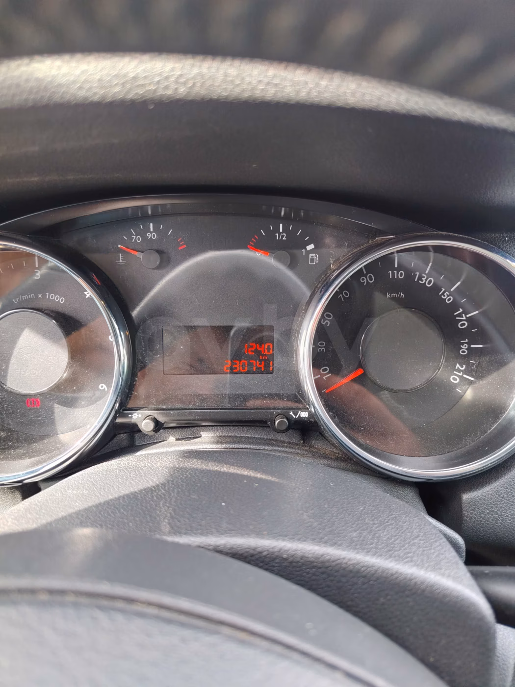 Peugeot 5008 фото 8