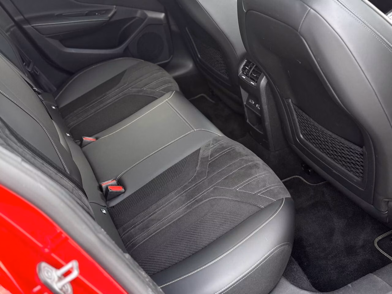 Peugeot 308 фото 20