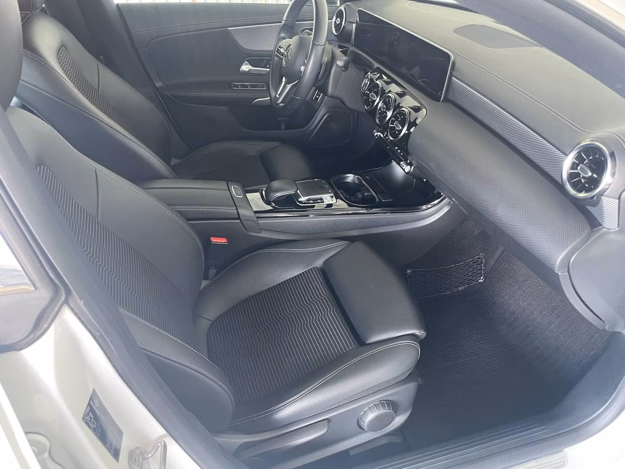 Mercedes-Benz CLA фото 15