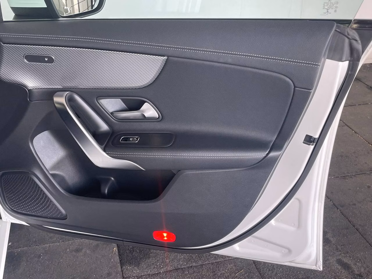 Mercedes-Benz CLA фото 14