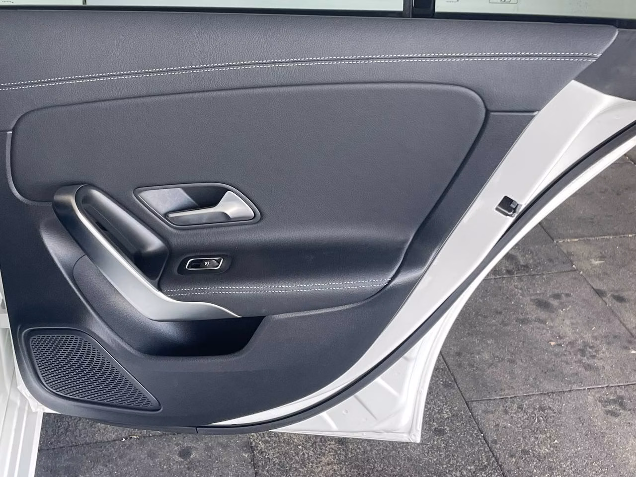 Mercedes-Benz CLA фото 16