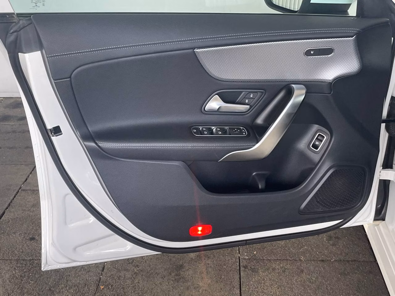 Mercedes-Benz CLA фото 10