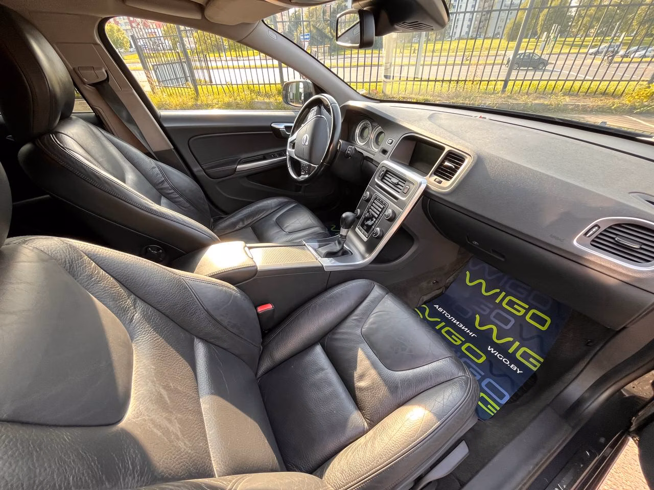 Volvo V60 фото 11