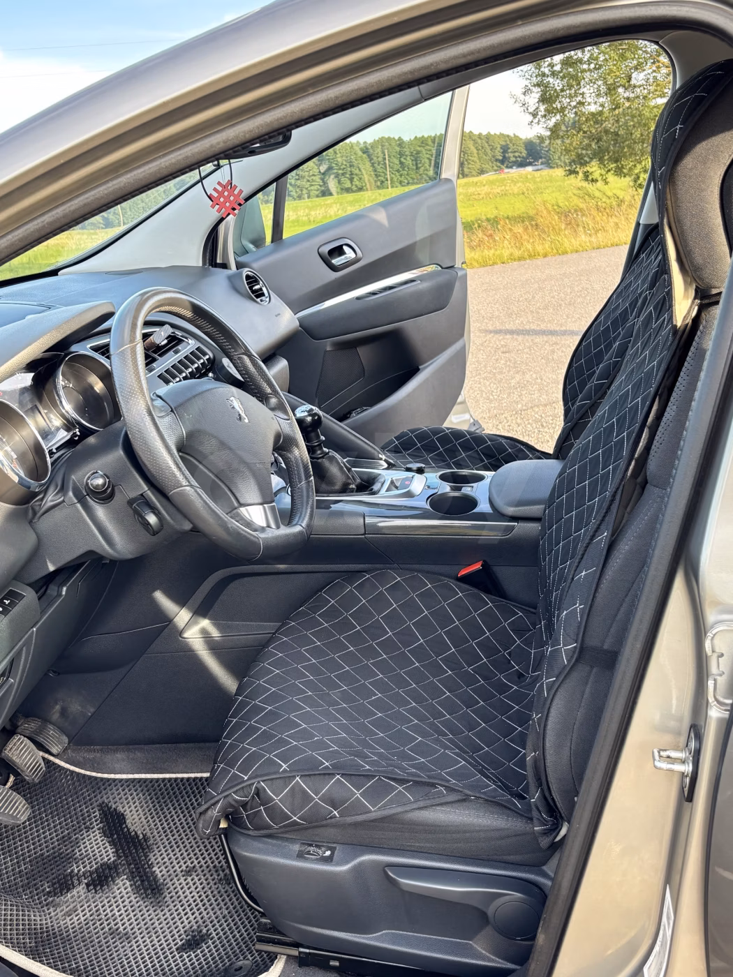 Peugeot 3008 фото 8