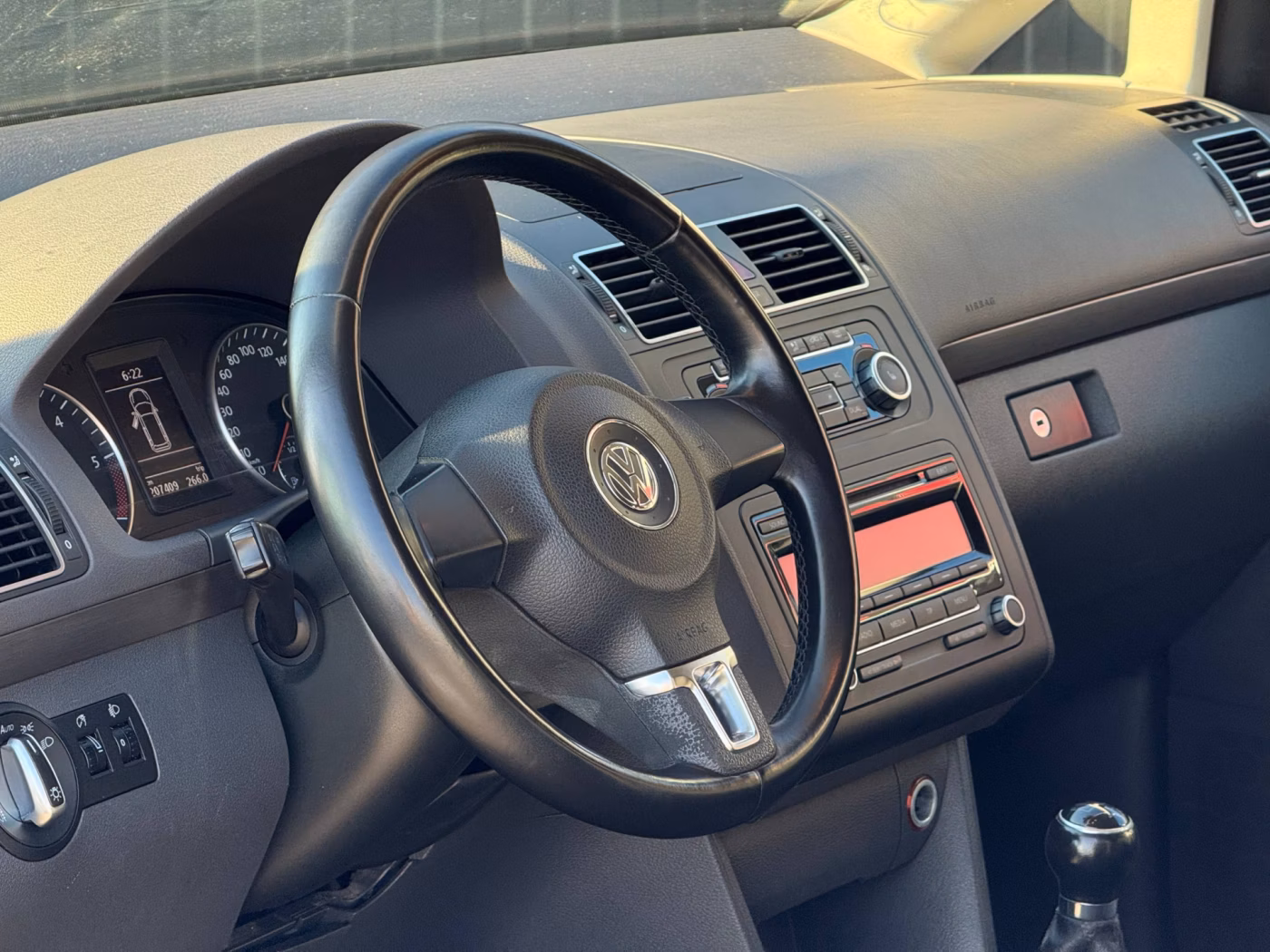 Volkswagen Touran фото 15