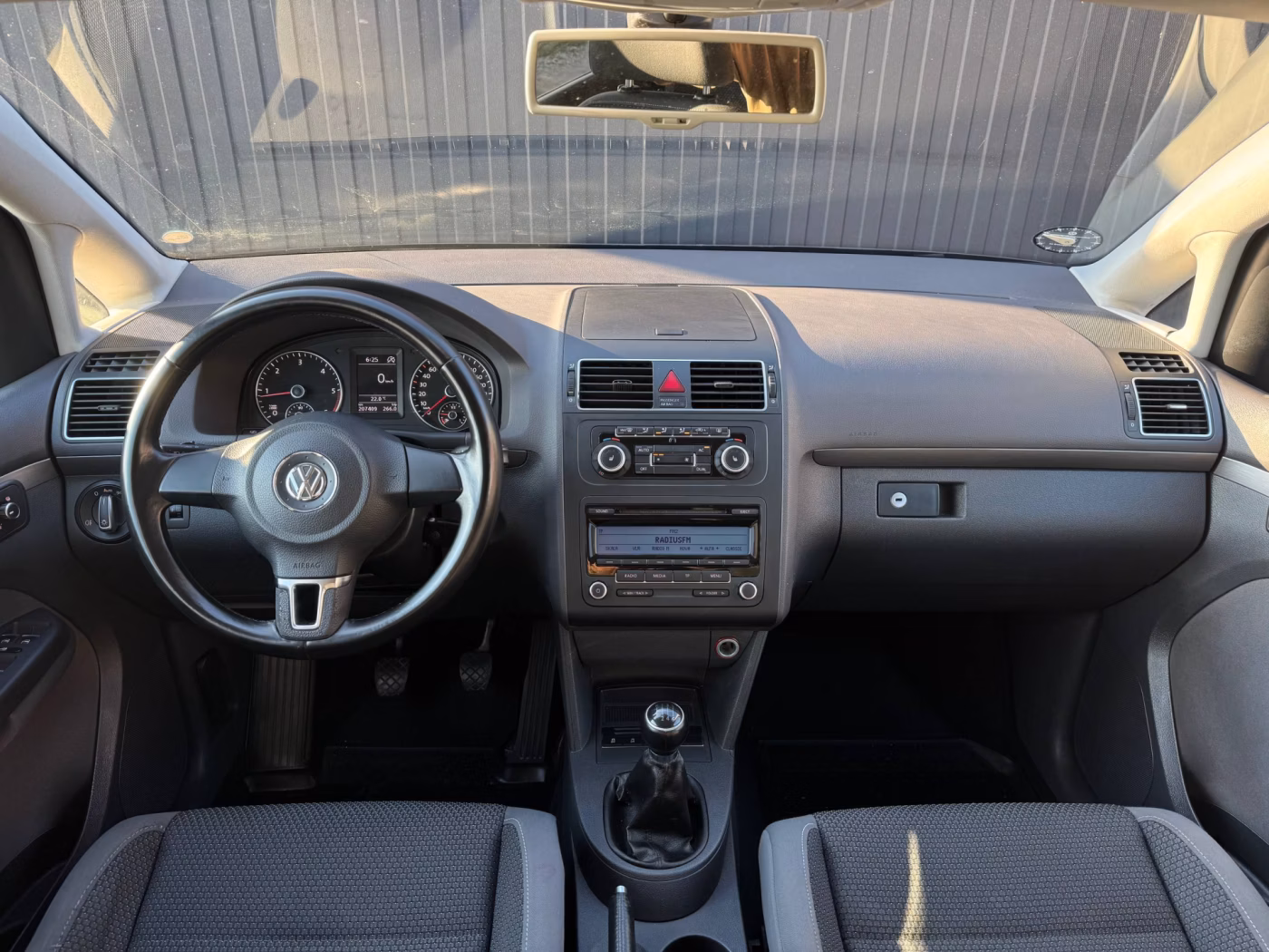 Volkswagen Touran фото 13