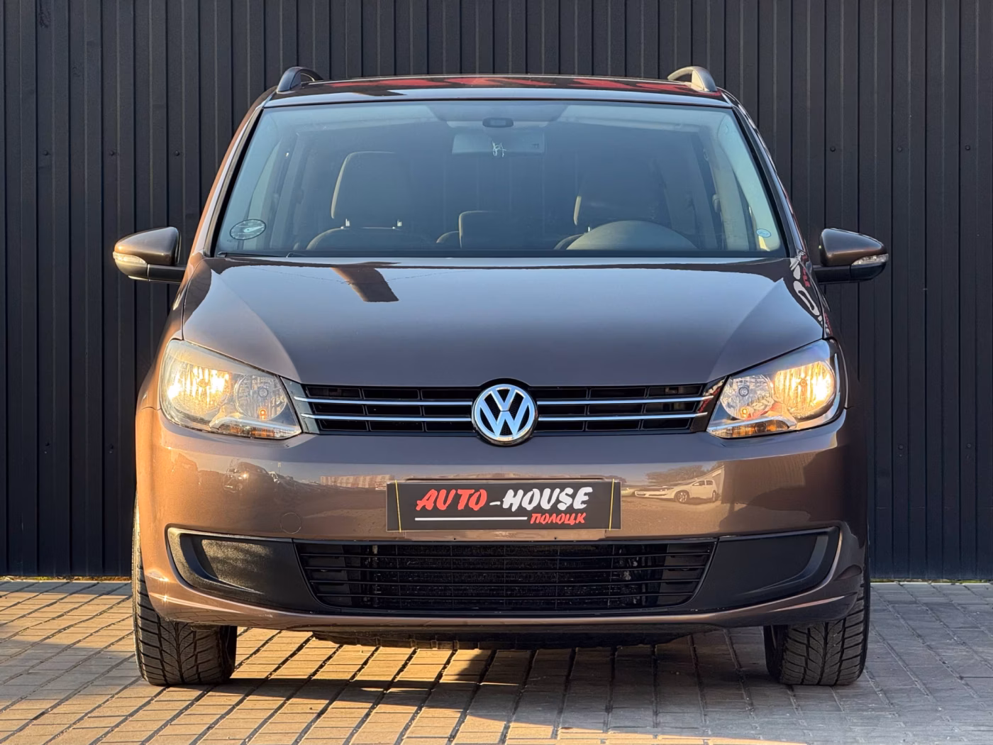 Volkswagen Touran фото 2