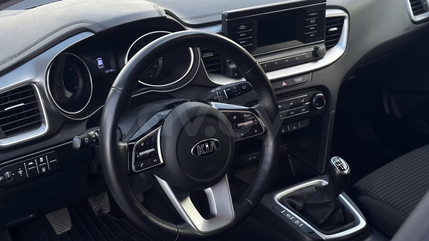 Kia Cee'd фото 14
