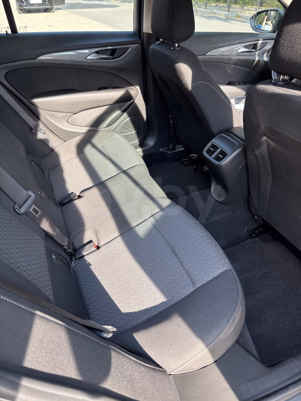 Opel Insignia фото 9