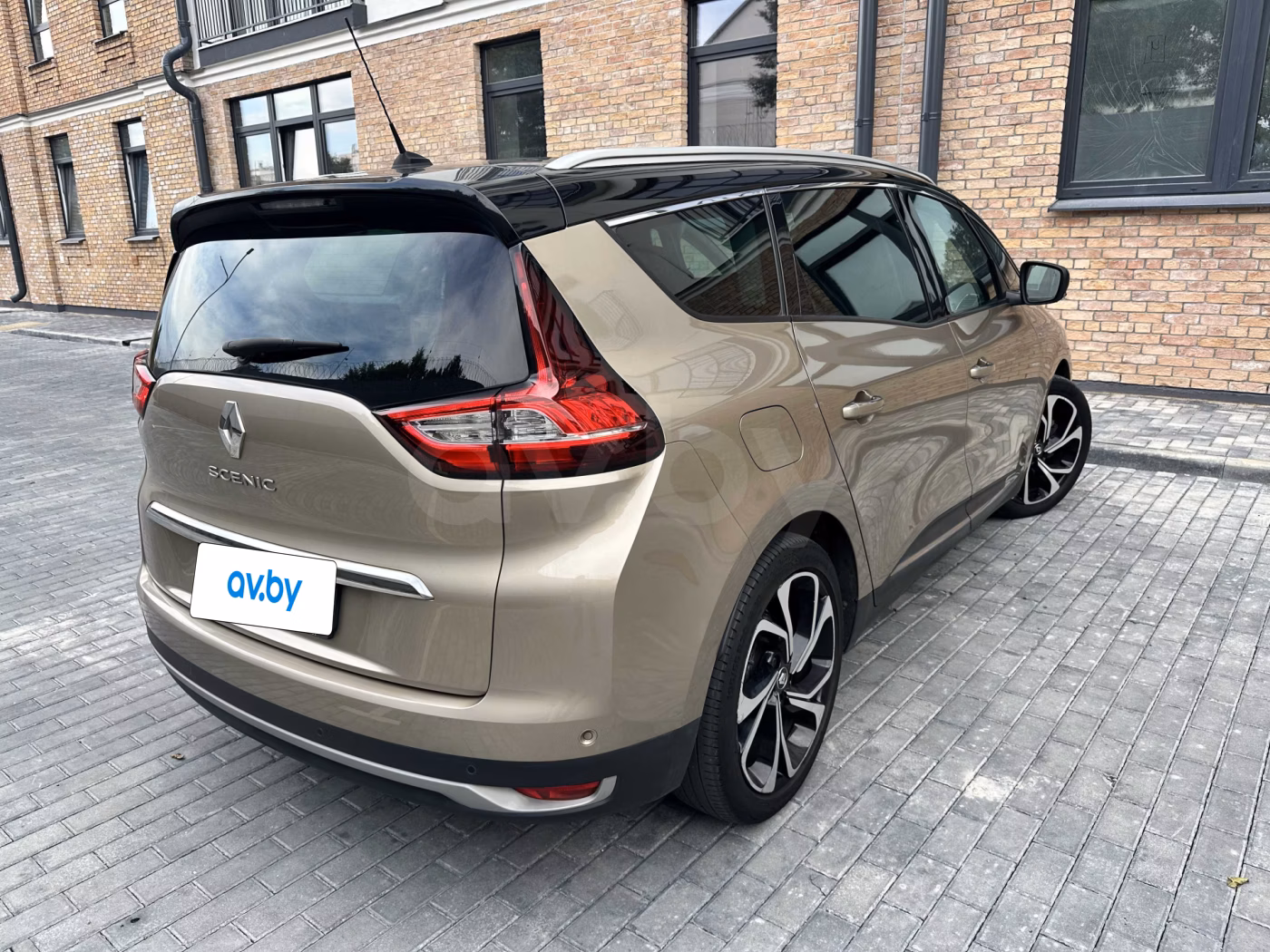 Renault Grand Scenic фото 4