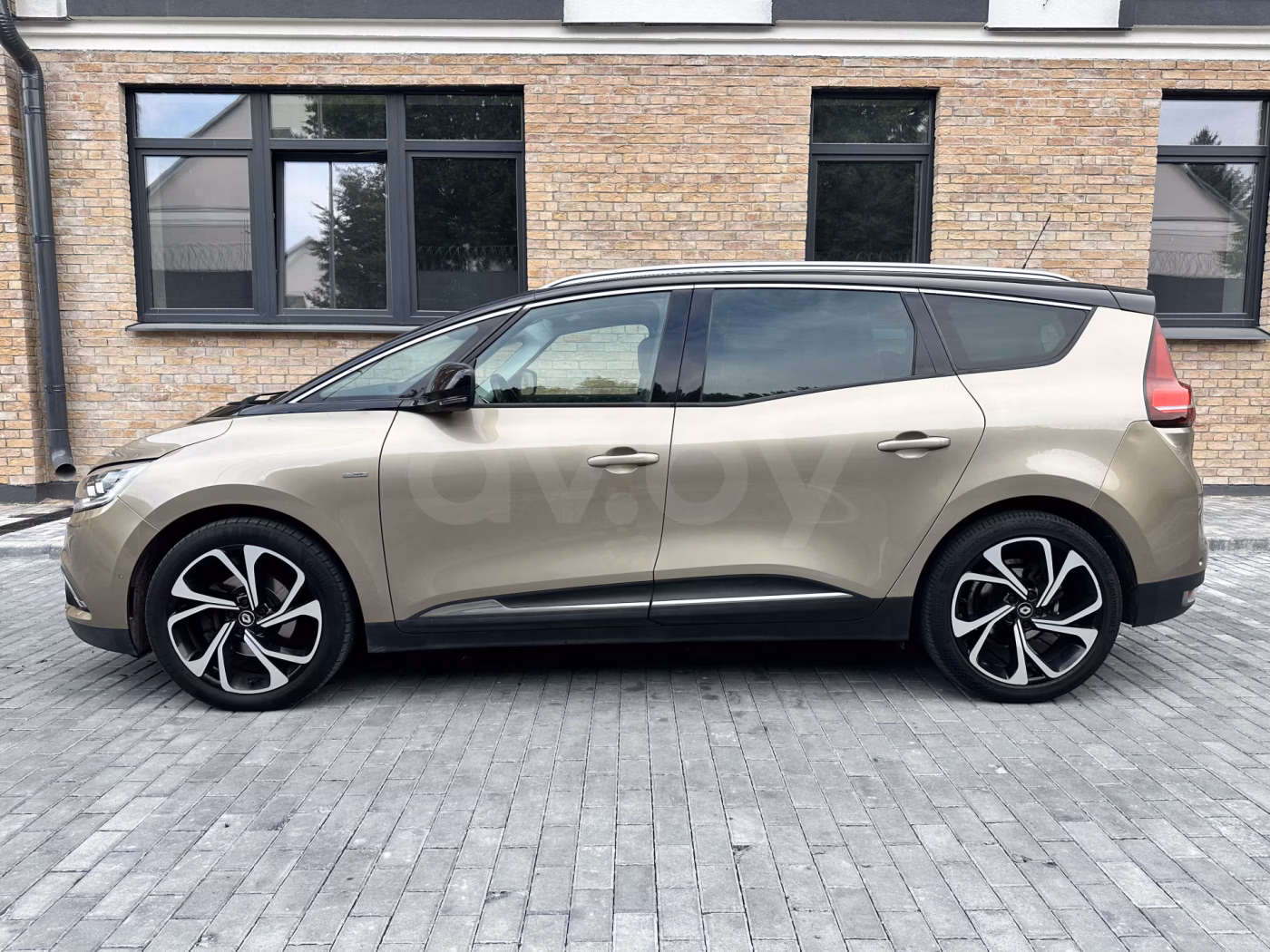 Renault Grand Scenic фото 7