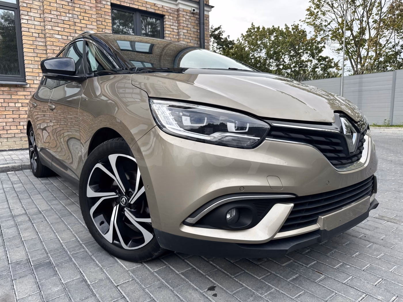 Renault Grand Scenic фото 3