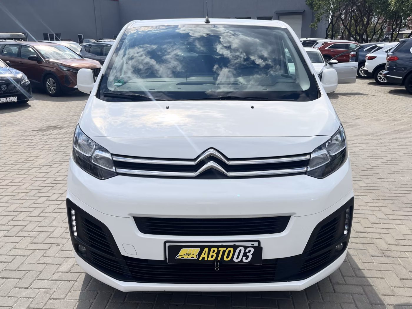 Citroen Jumpy фото 3