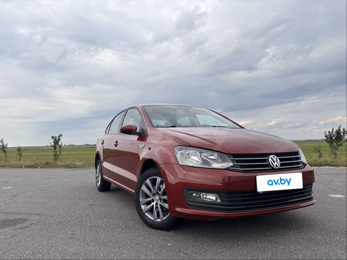Volkswagen Polo Sedan фото 3