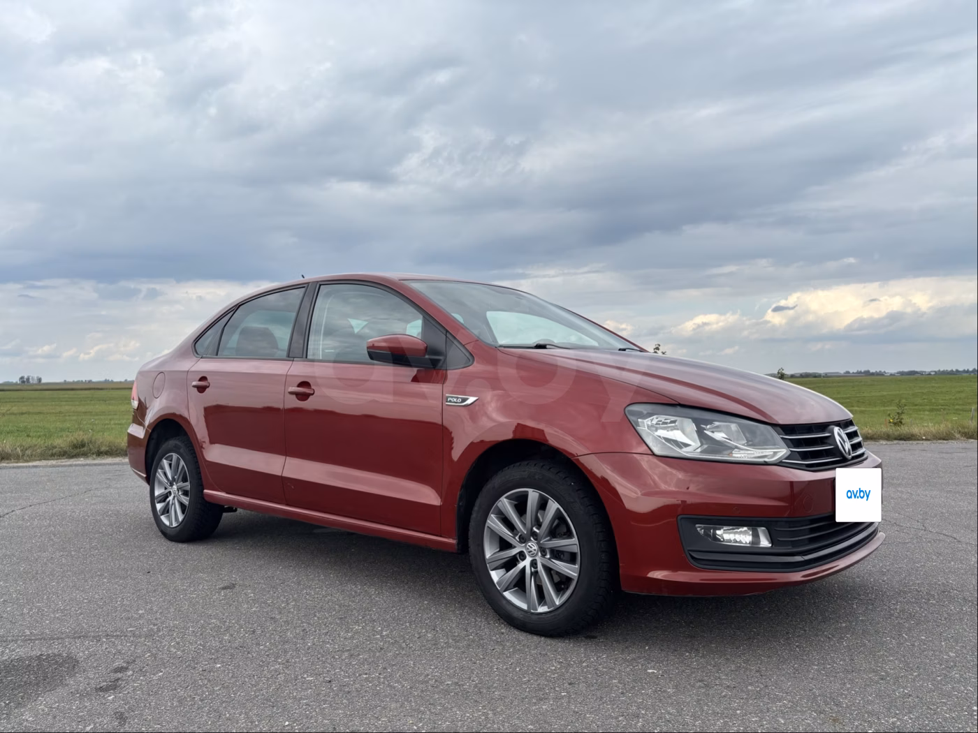 Volkswagen Polo Sedan фото 13