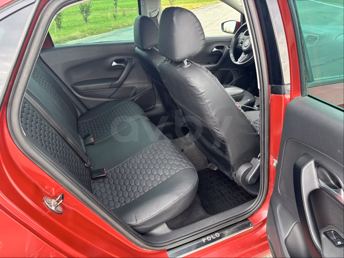 Volkswagen Polo Sedan фото 15