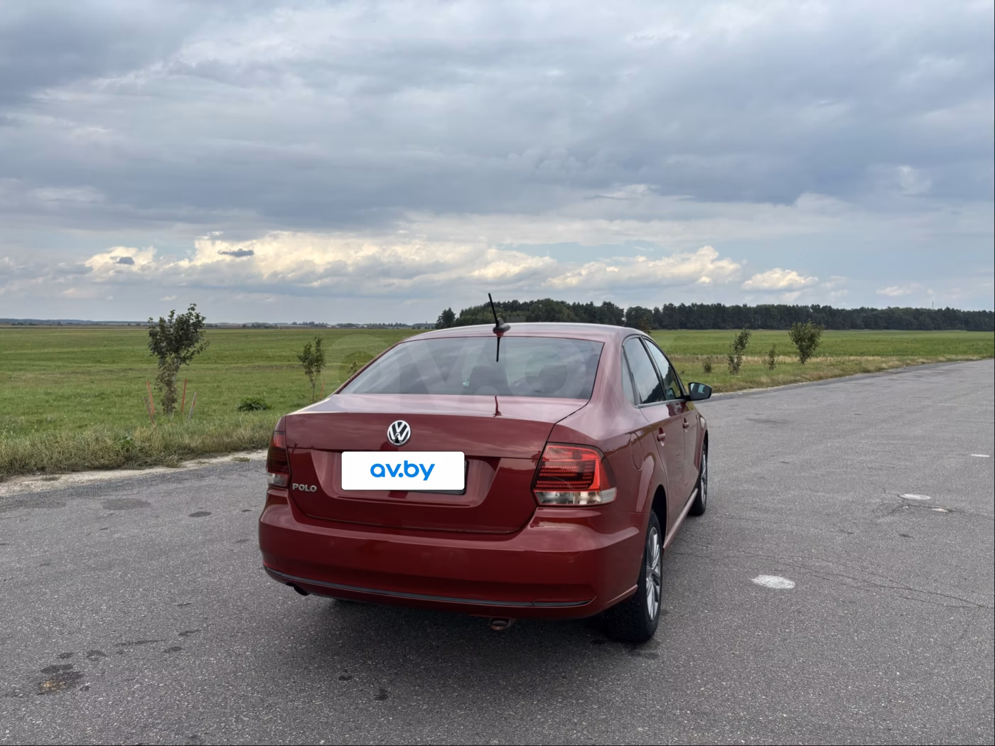 Volkswagen Polo Sedan фото 17