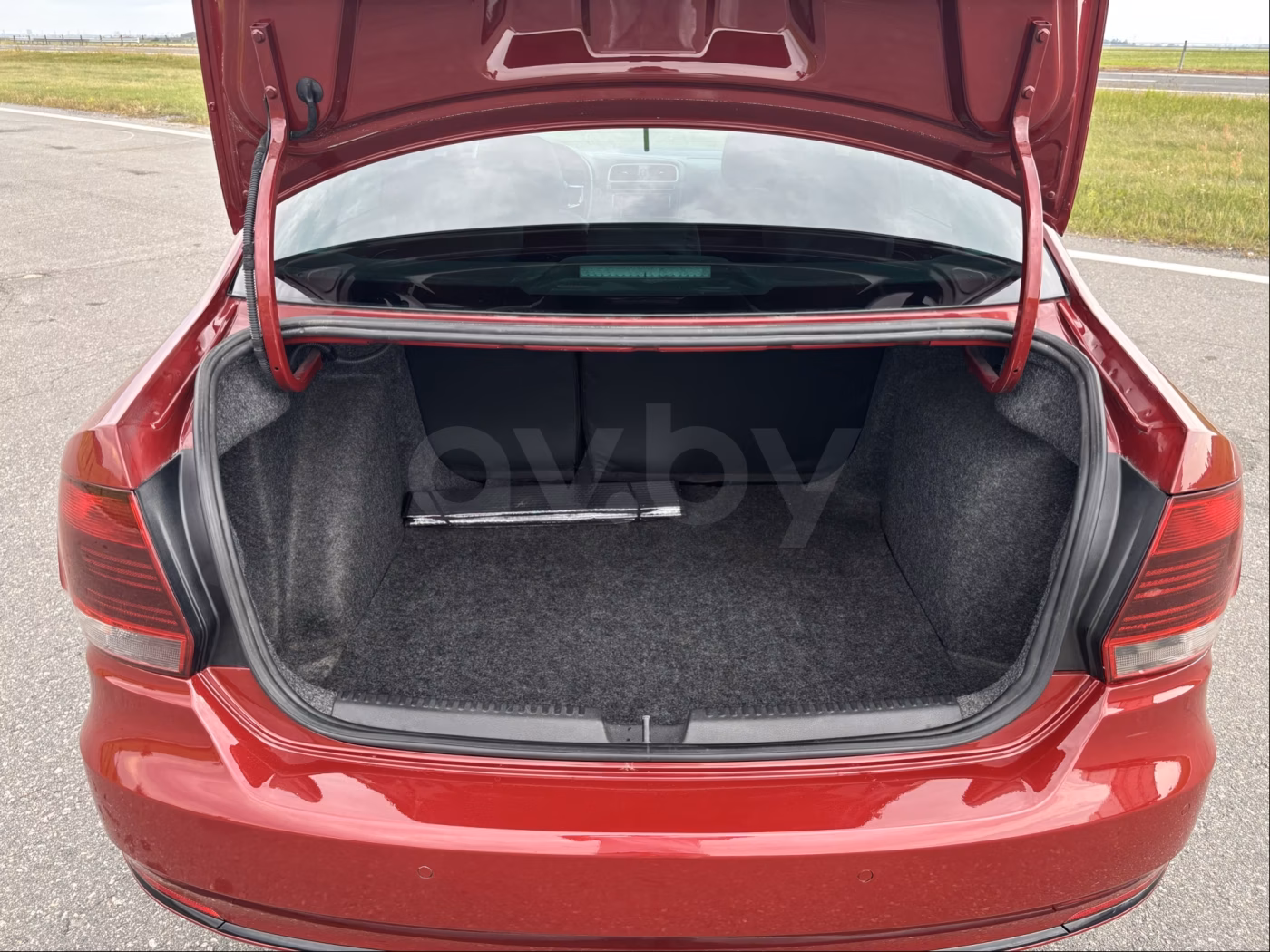 Volkswagen Polo Sedan фото 24