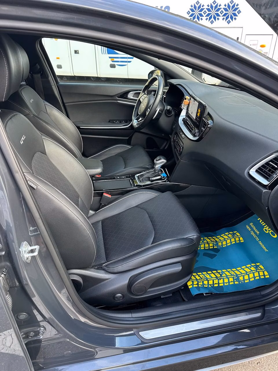 Kia ProCeed фото 23