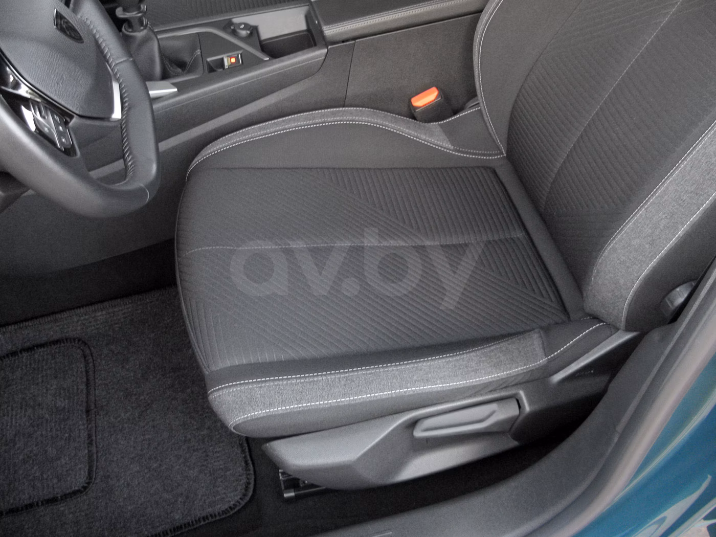 Peugeot 308 фото 9