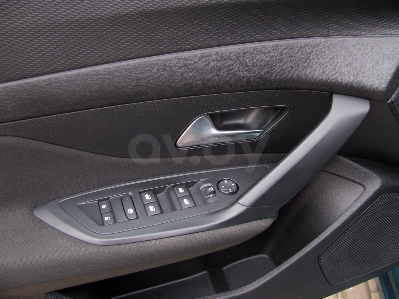Peugeot 308 фото 16