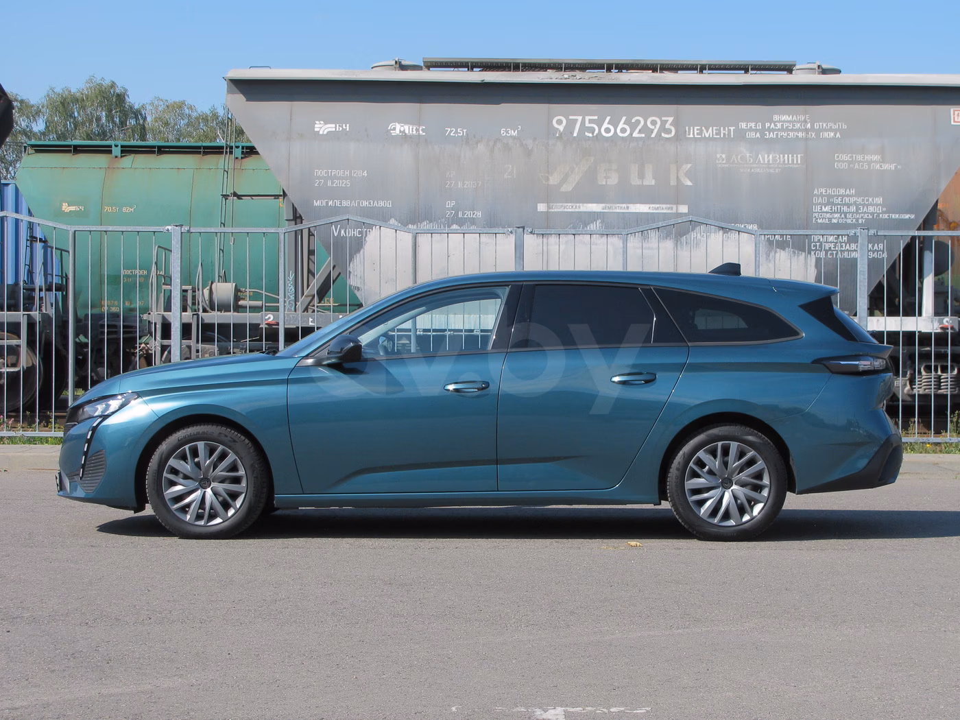 Peugeot 308 фото 5