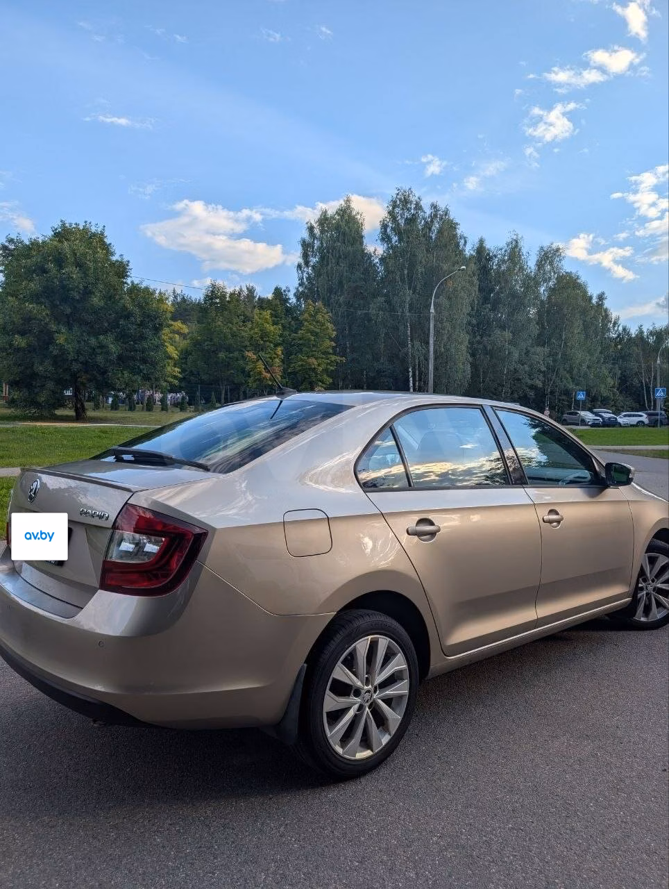 Skoda Rapid фото 14