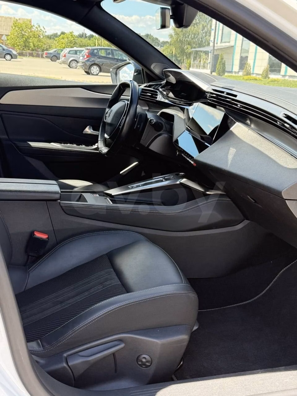Peugeot 308 фото 11