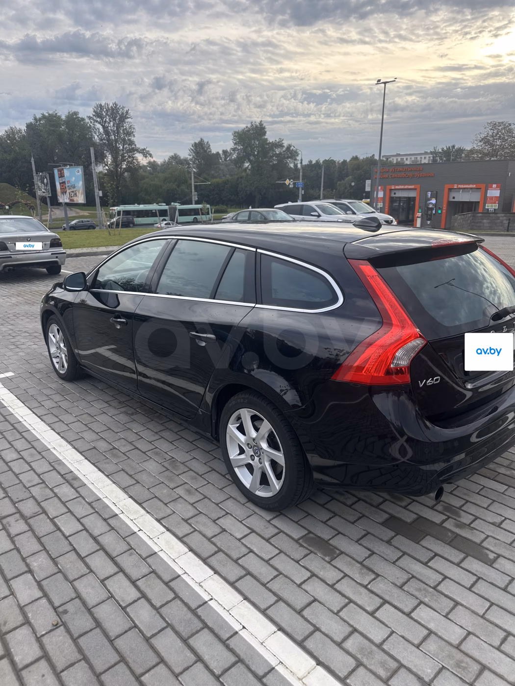 Volvo V60 фото 3