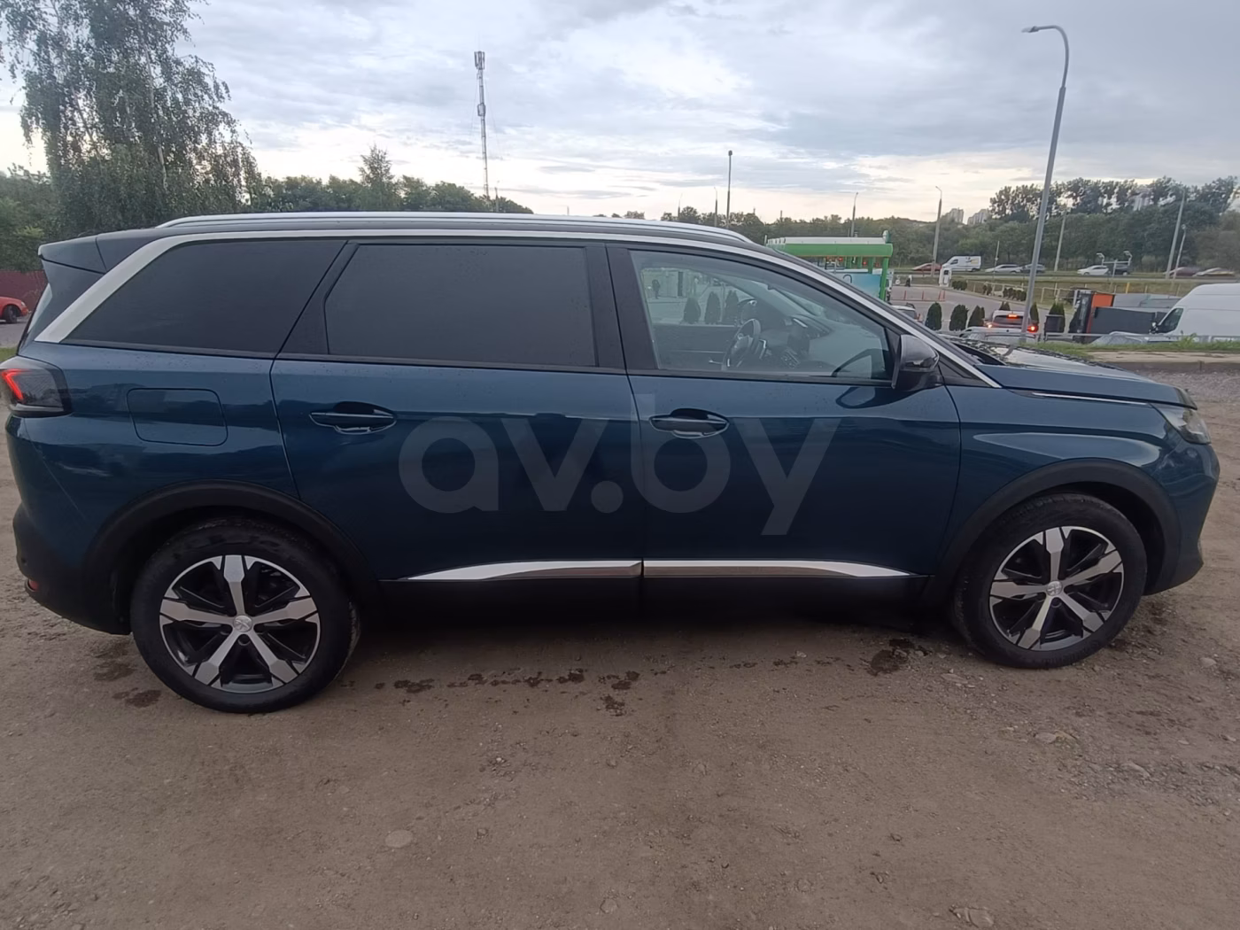 Peugeot 5008 фото 3