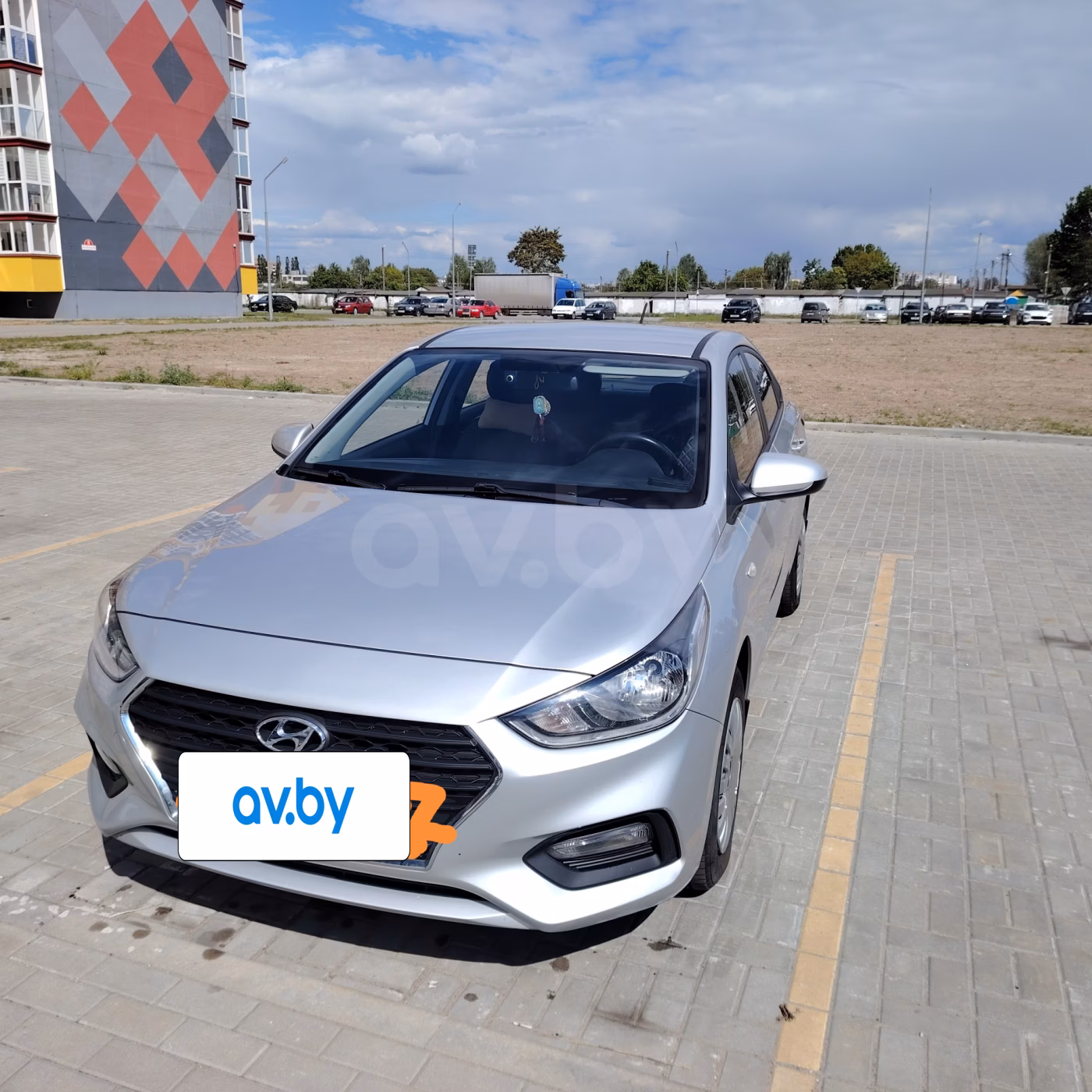Hyundai Accent фото 3