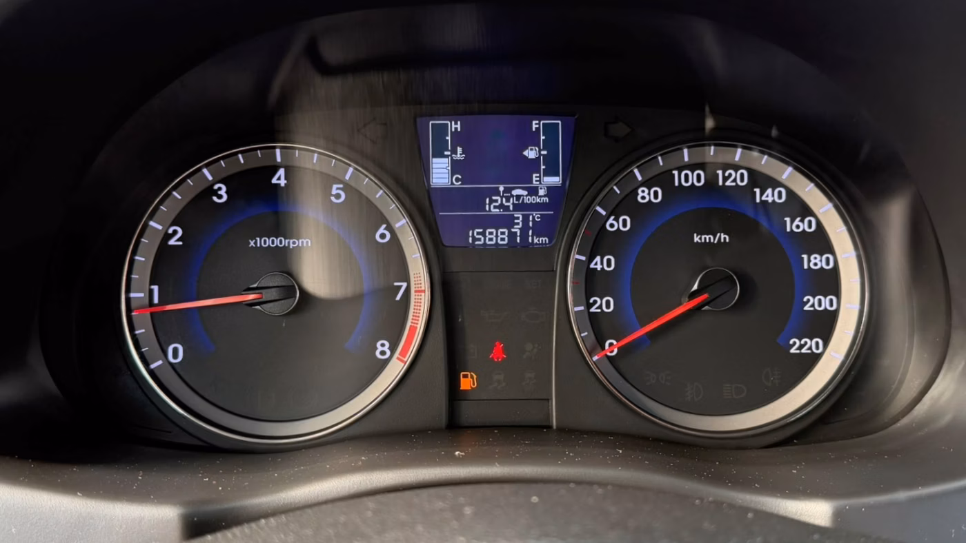 Hyundai Solaris фото 10