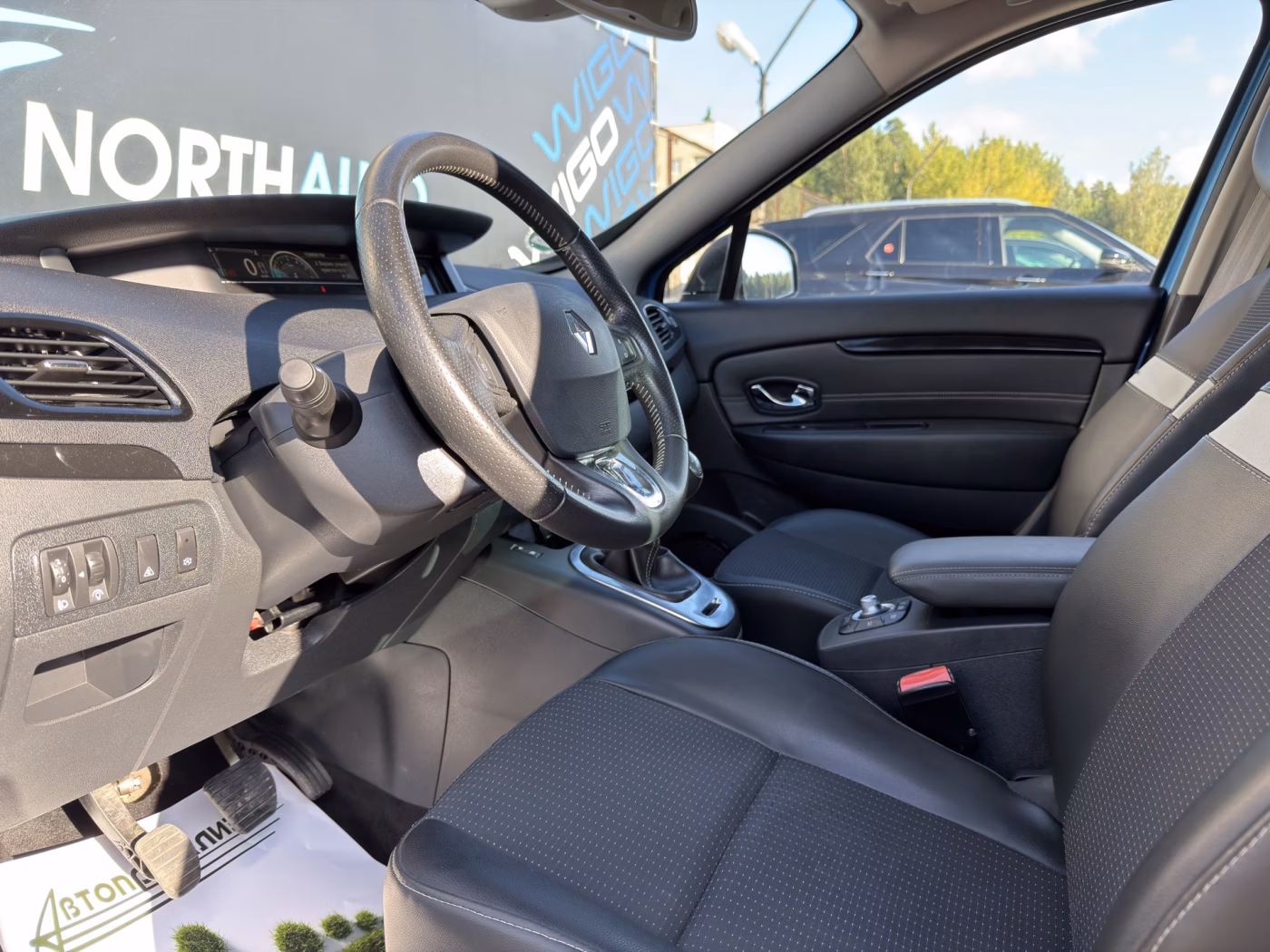 Renault Grand Scenic фото 7