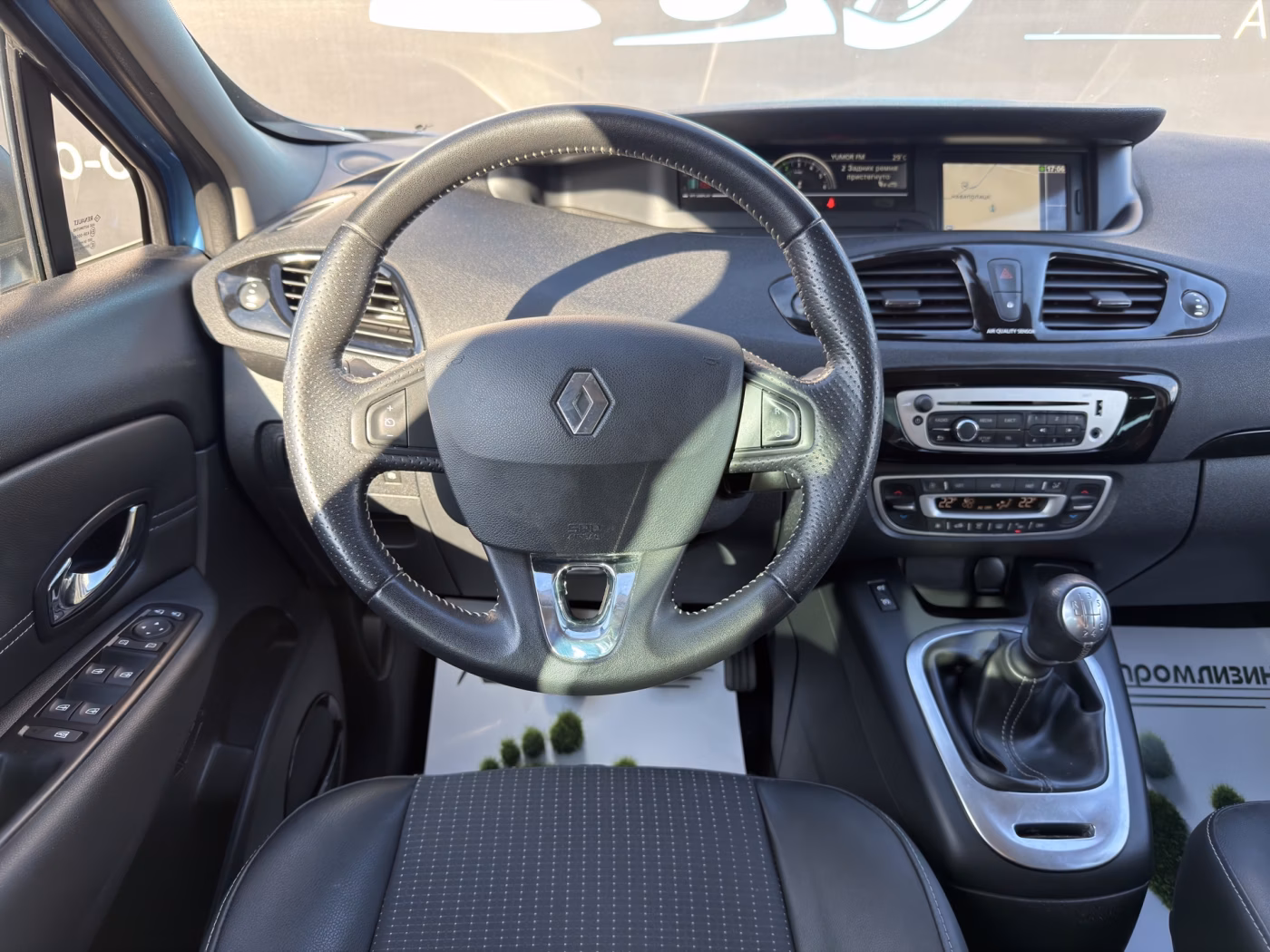 Renault Grand Scenic фото 8