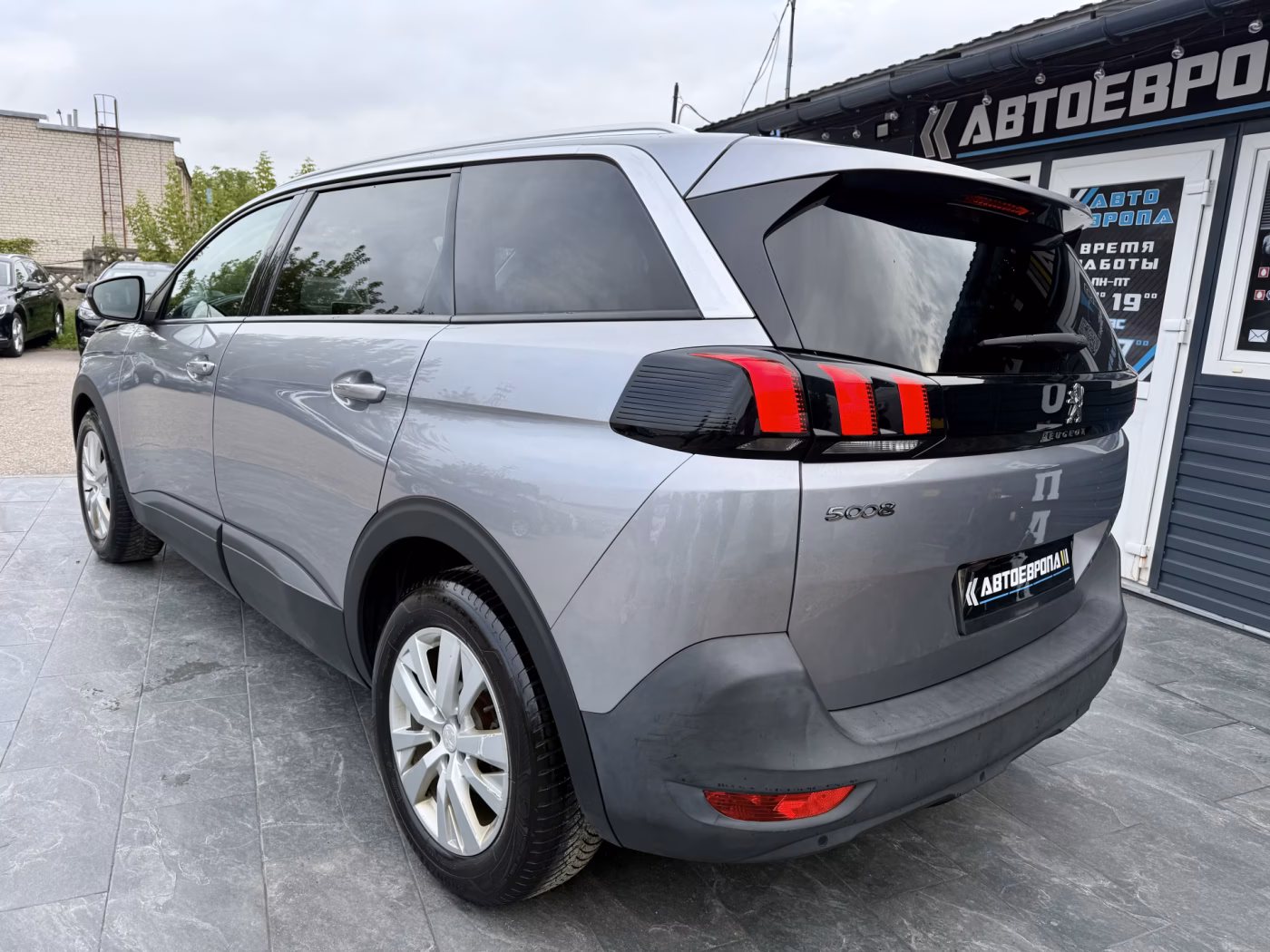 Peugeot 5008 фото 7