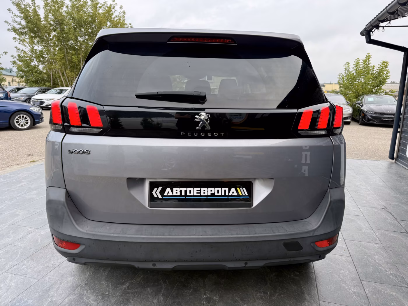 Peugeot 5008 фото 6