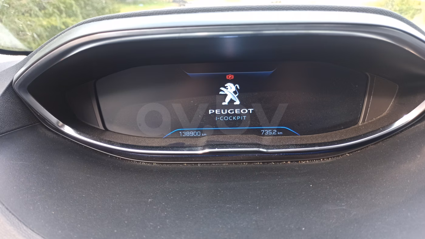 Peugeot 5008 фото 5