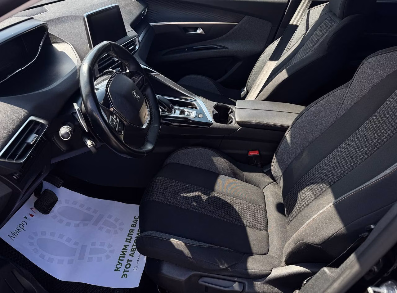 Peugeot 5008 фото 8