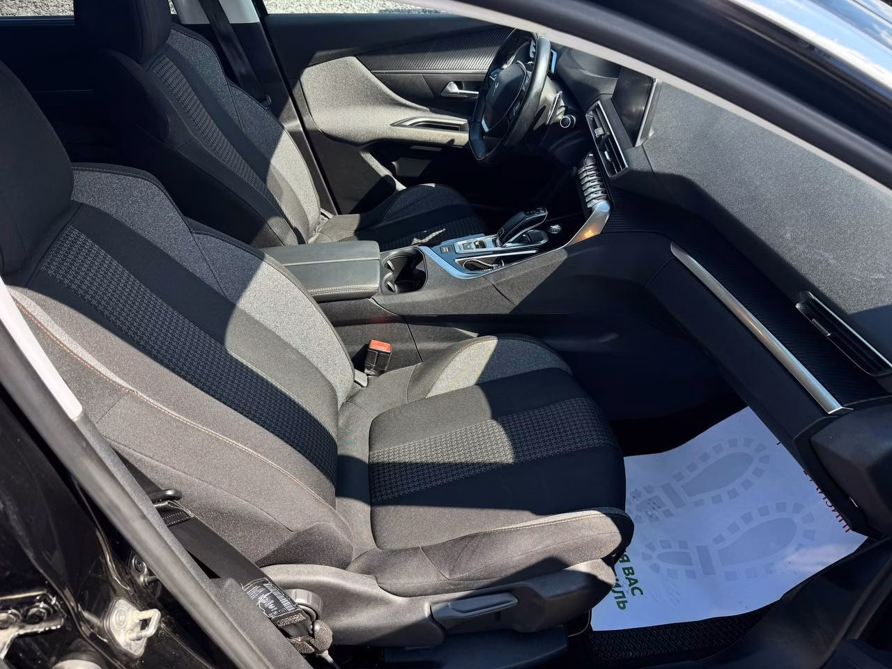 Peugeot 5008 фото 21