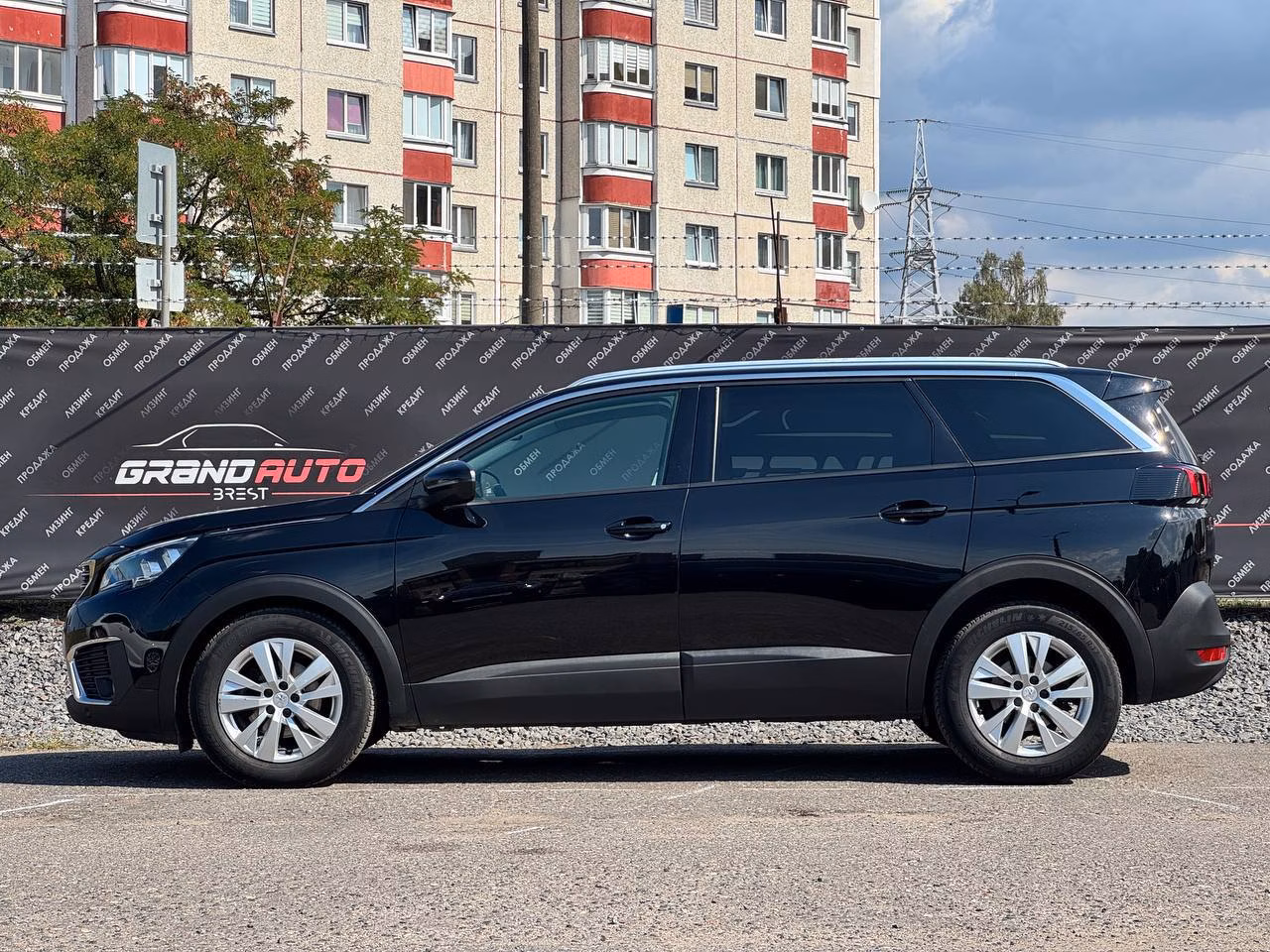 Peugeot 5008 фото 5