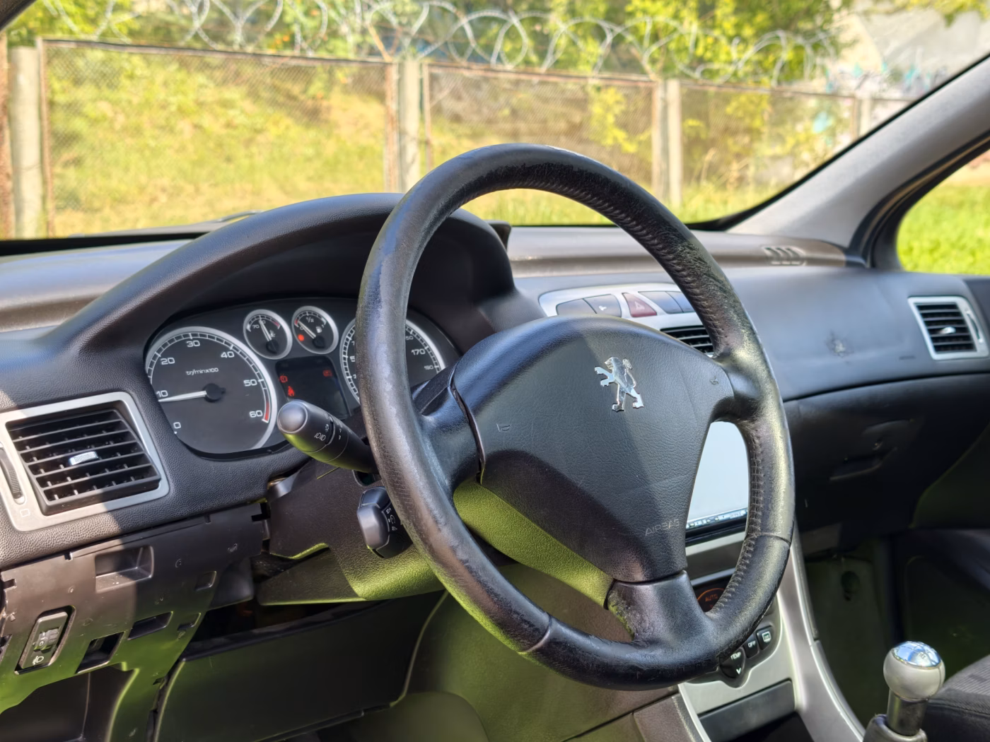Peugeot 307 фото 9