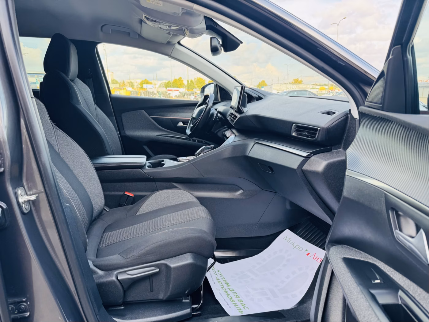 Peugeot 5008 фото 9